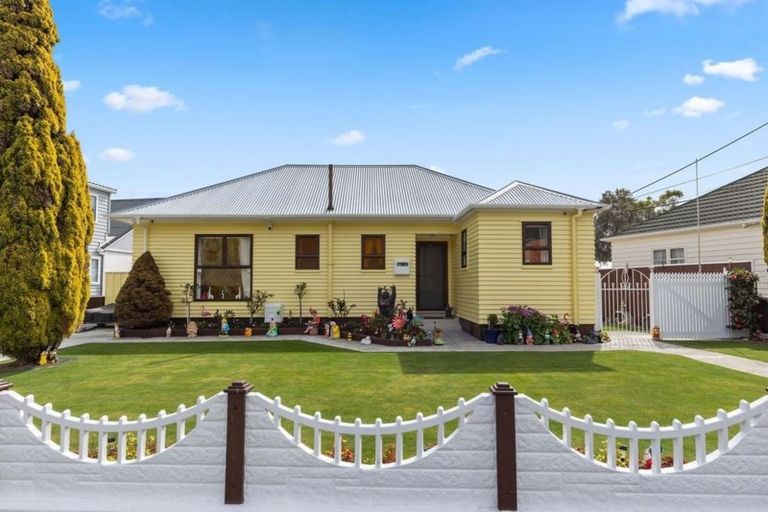 Photo of property in 33 Haig Street, Waterloo, Lower Hutt, 5011