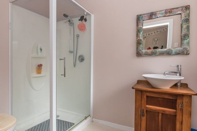 Photo of property in 10 Miller Street, Otane, 4202