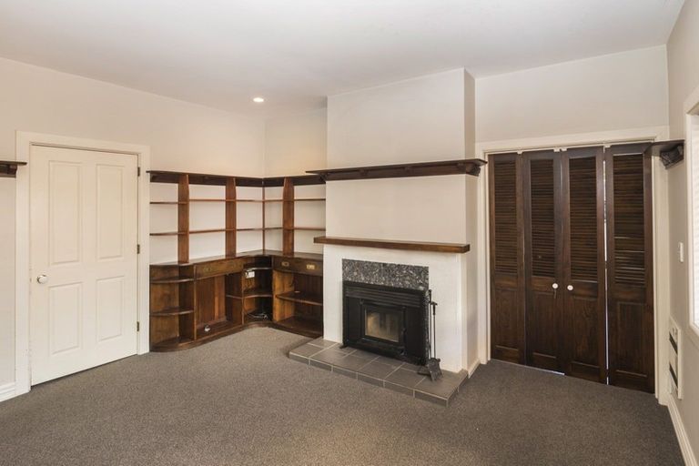 Photo of property in 30 Hamilton Avenue, Ilam, Christchurch, 8041