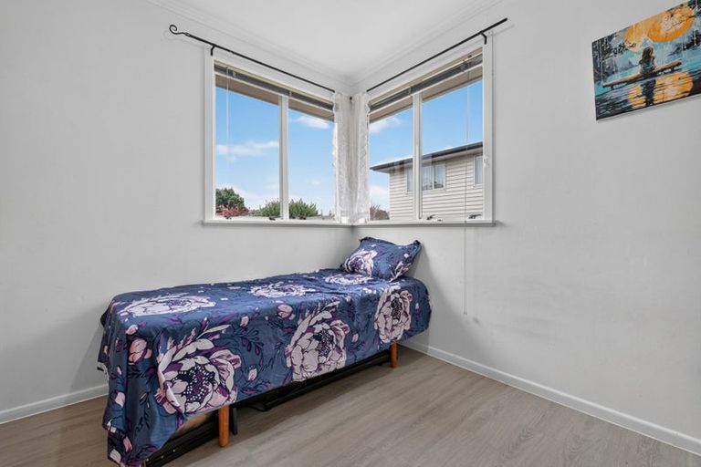 Photo of property in 209b Edmonton Road, Te Atatu South, Auckland, 0610