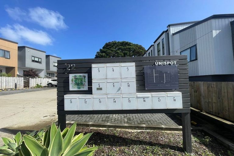 Photo of property in 7/22 Ryburn Road, Mount Wellington, Auckland, 1062