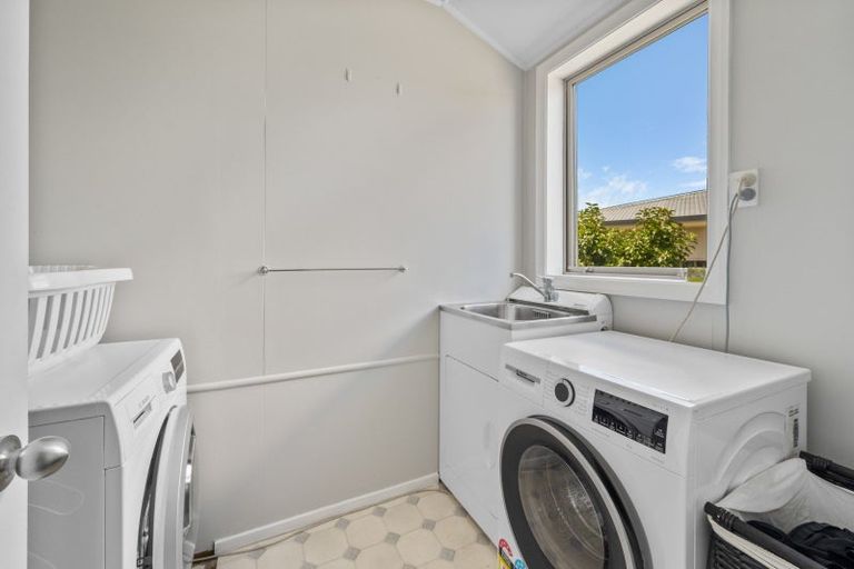 Photo of property in 90 Ashworth Street, Alexandra, 9320