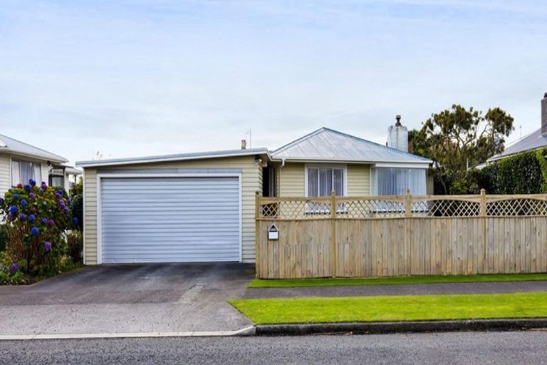 Photo of property in 130 Fairfield Road, Hawera, 4610