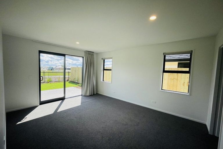 Photo of property in 10 Cabbage Close, Halswell, Christchurch, 8025