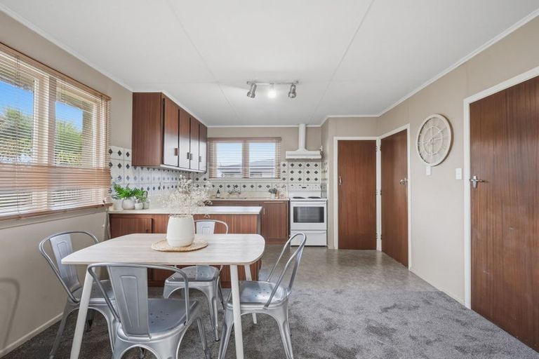 Photo of property in 1 Braemar Street, Kew, Invercargill, 9812