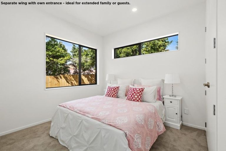 Photo of property in 46 Marina View Drive, West Harbour, Auckland, 0618