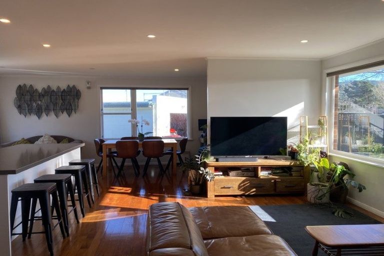 Photo of property in 43 Frederick Street, Avalon, Lower Hutt, 5011