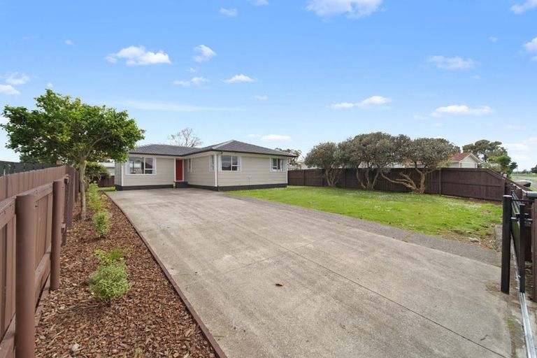Photo of property in 46 Cottingham Crescent, Mangere East, Auckland, 2024