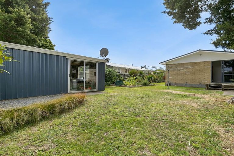 Photo of property in 8 Kentucky Street, Totara Park, Upper Hutt, 5018