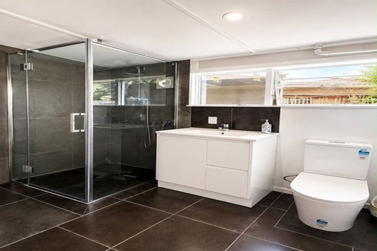 Photo of property in 3 Beldon Place, Pakuranga Heights, Auckland, 2010