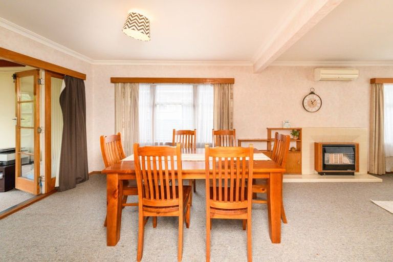 Photo of property in 23 Limbrick Street, Terrace End, Palmerston North, 4410