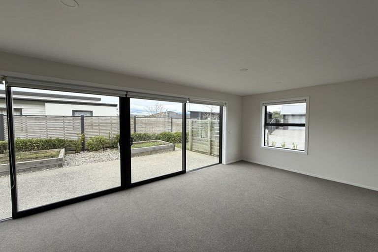 Photo of property in 46 Marbleleaf Lane, Albert Town, Wanaka, 9305