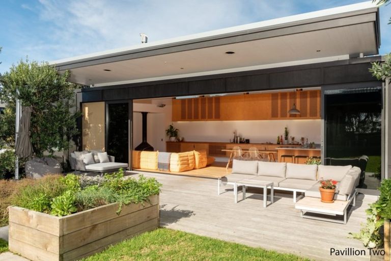 Photo of property in 73 Marine Parade, Mount Maunganui, 3116