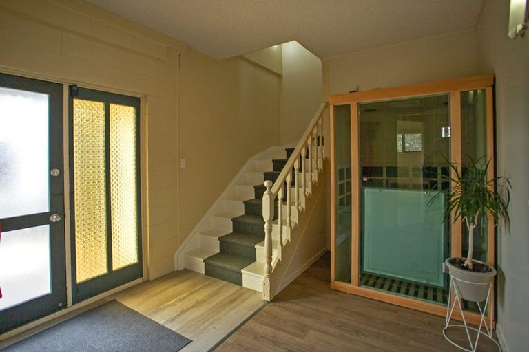 Photo of property in 402a Oceanbeach Road, Mount Maunganui, 3116