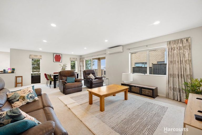 Photo of property in 24 Ravello Rise, Flat Bush, Auckland, 2019
