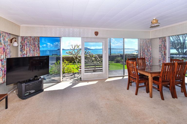 Photo of property in 1545 Clevedon Kawakawa Road, Kawakawa Bay, 2585