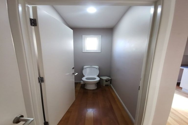 Photo of property in 112 Hamilton Avenue, Ilam, Christchurch, 8041