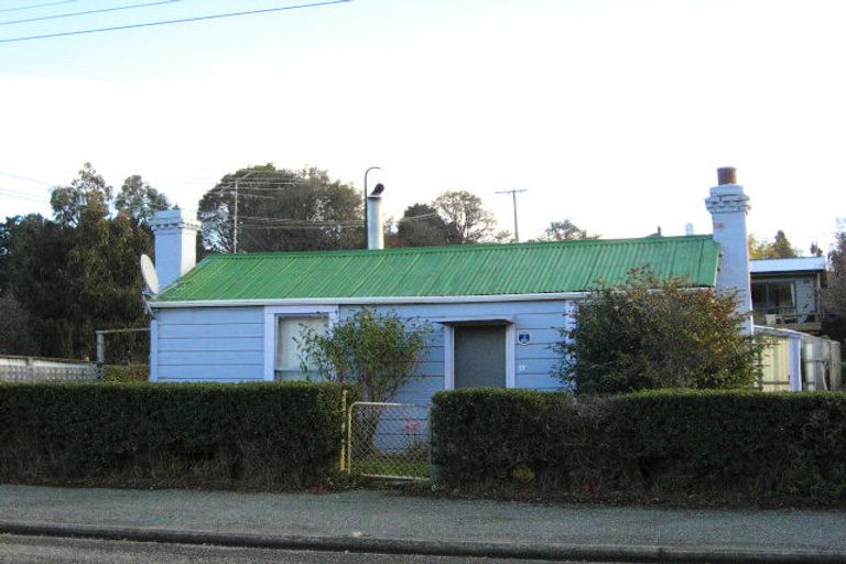 Photo of property in 13 Tiverton Street, Palmerston, 9430