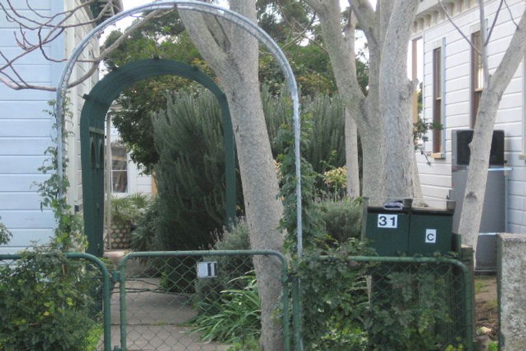 Photo of property in Finnis House, 31 Napier Terrace, Hospital Hill, Napier, 4110