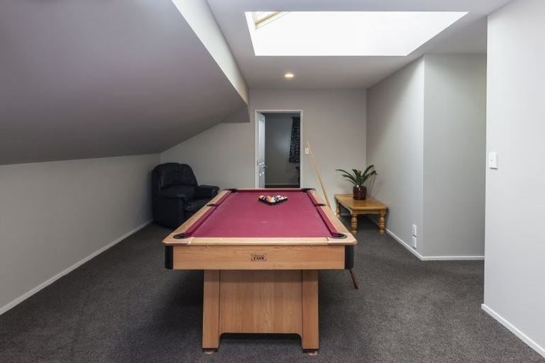 Photo of property in 28 Glasnevin Drive, Casebrook, Christchurch, 8051