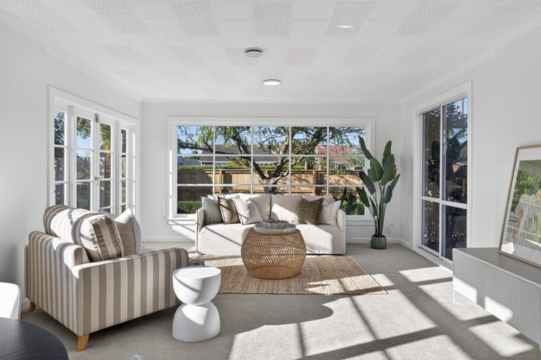 Photo of property in 325 Hills Road, Mairehau, Christchurch, 8013