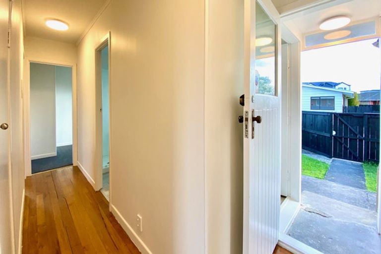 Photo of property in 626 Te Atatu Road, Te Atatu Peninsula, Auckland, 0610