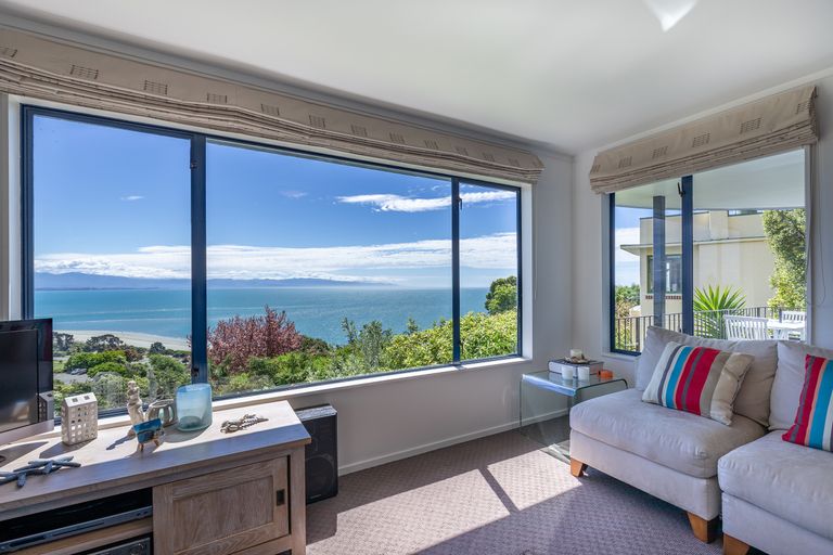 Photo of property in 8 Bellevue Heights, Tahunanui, Nelson, 7011