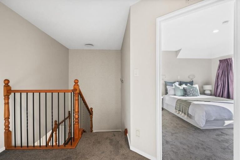 Photo of property in 2 Hatfield Place, Avonhead, Christchurch, 8042