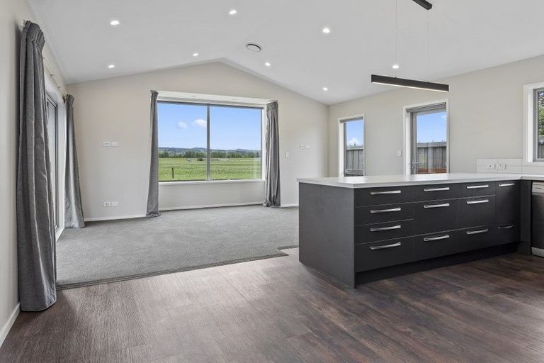 Photo of property in 7 Pippin (pvt) Lane, Rangiora, 7400
