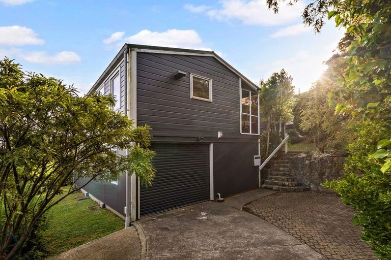 Photo of property in 87 Burgess Road, Newlands, Wellington, 6037