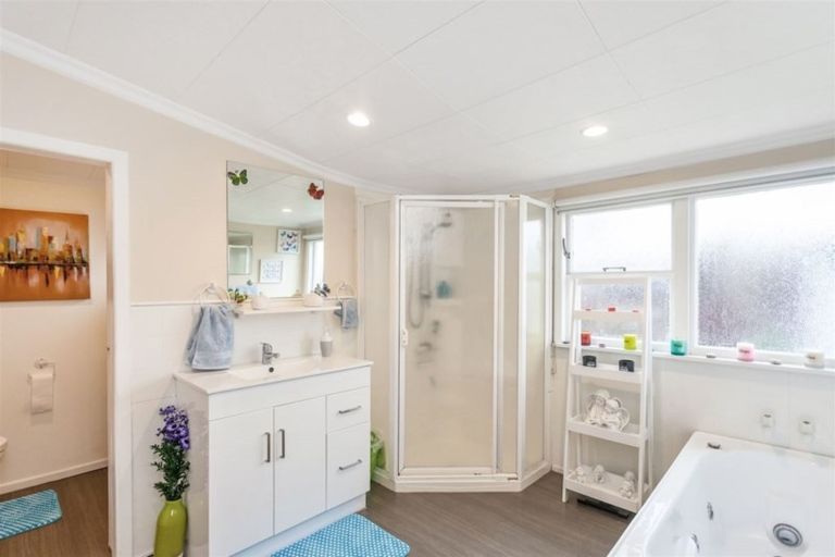 Photo of property in 41 Main Road, Redcliffs, Christchurch, 8081