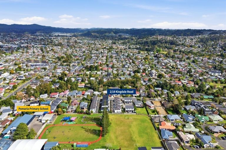 Photo of property in 2/19 Kingdale Road, Henderson, Auckland, 0610