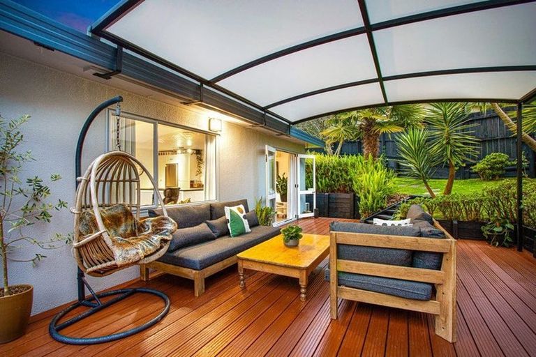 Photo of property in 87b Woodglen Road, Glen Eden, Auckland, 0602
