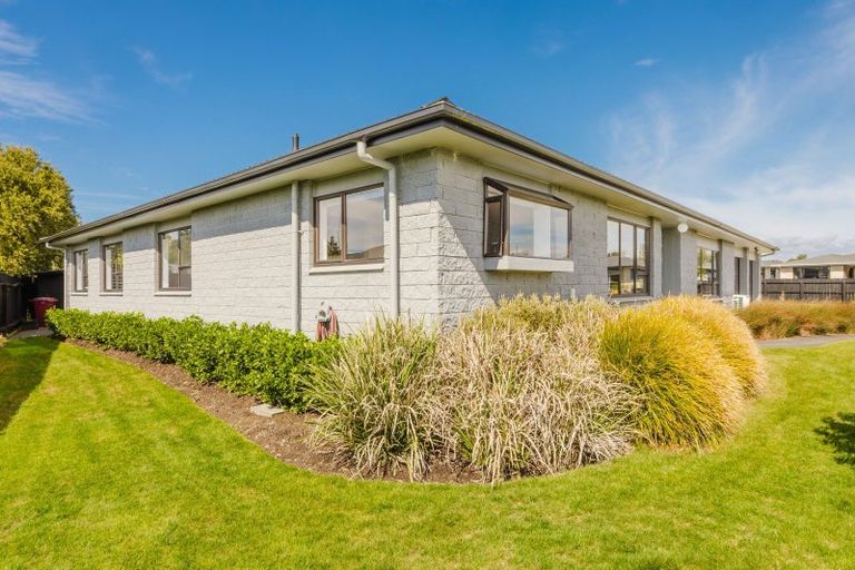 Photo of property in 2 Willow Grove, Waipukurau, 4200