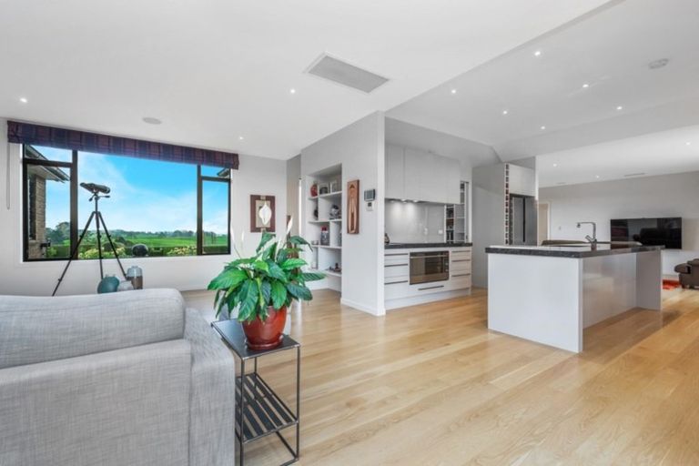 Photo of property in 7 Windleborn Road, Ngahinapouri, Hamilton, 3290