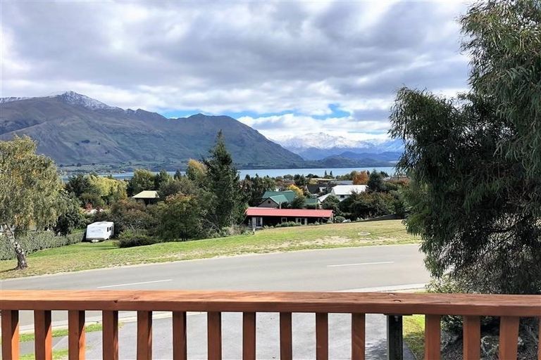 Photo of property in 52 Rata Street, Wanaka, 9305