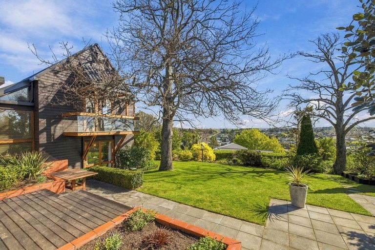 Photo of property in 18 Bengal Drive, Cashmere, Christchurch, 8022