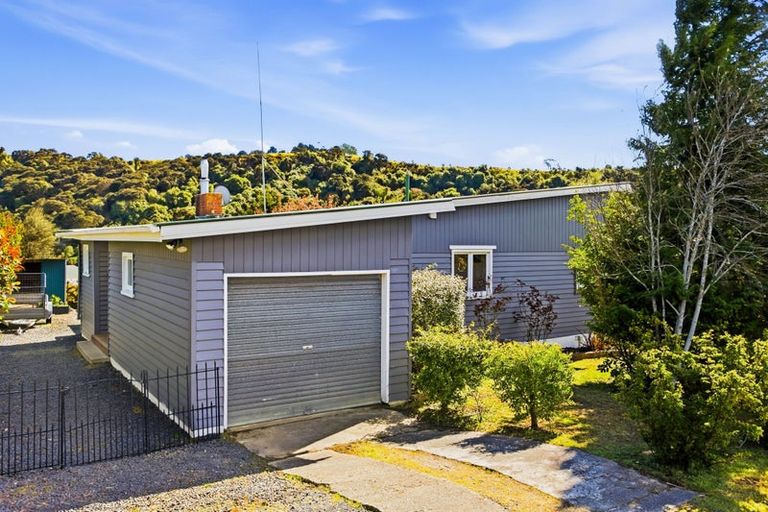 Photo of property in 5 Freyberg Road, Fairfield, Dunedin, 9018