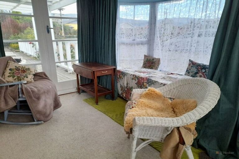 Photo of property in 14 George Street, Waimate, 7924