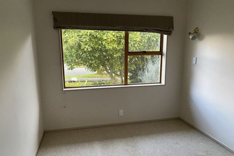 Photo of property in 8/8a Featherston Street, Levin, 5510