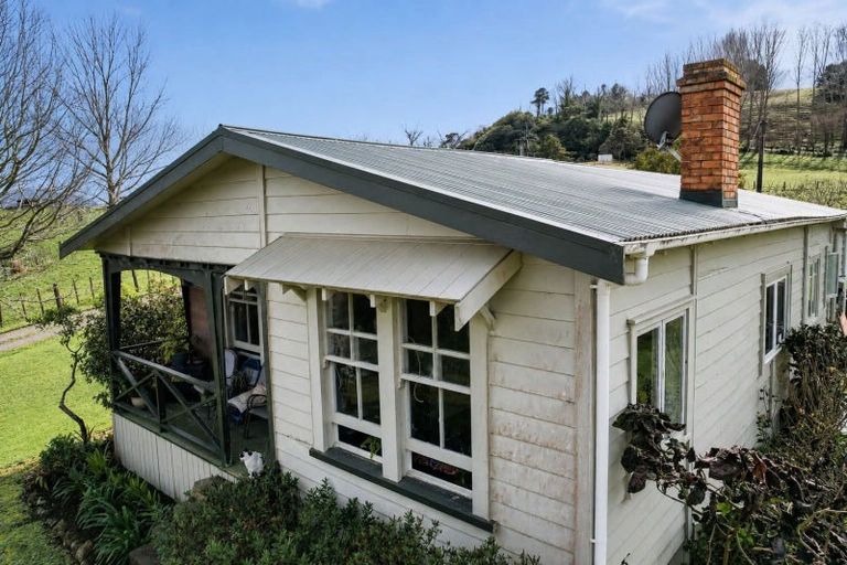 Photo of property in 2192 Omana Road, Pukehuia, Tangiteroria, 0381