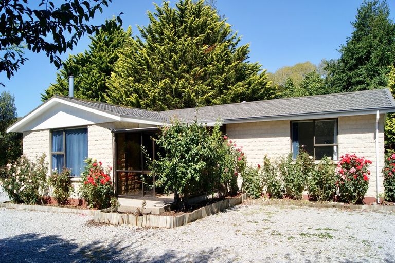 Photo of property in 21 Dunback Street, Waynes, Palmerston, 9483