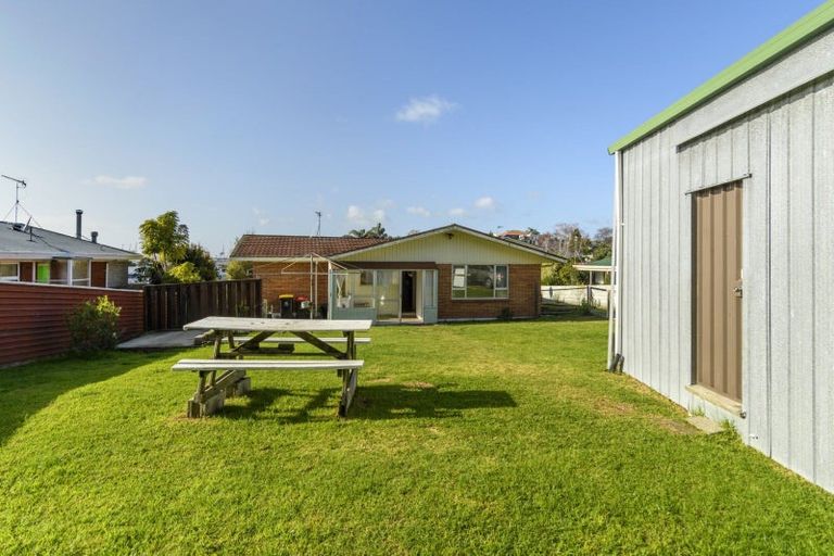 Photo of property in 45 Seaway Terrace, Otumoetai, Tauranga, 3110