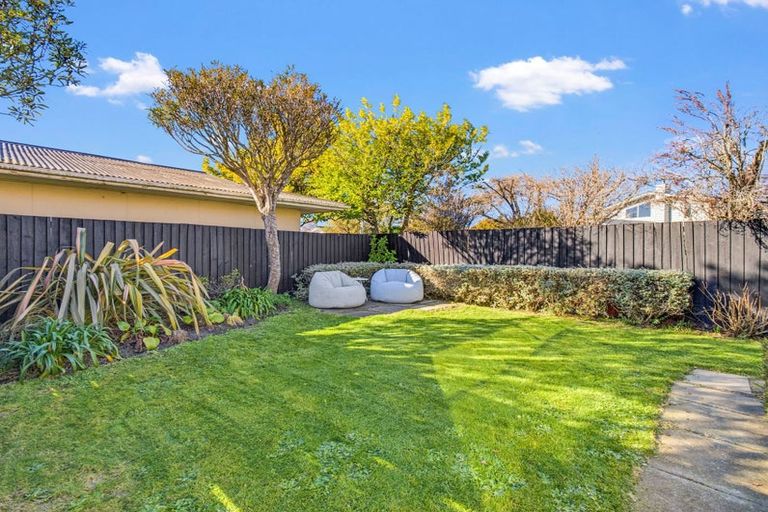 Photo of property in 2/204 Riverlaw Terrace, Saint Martins, Christchurch, 8022