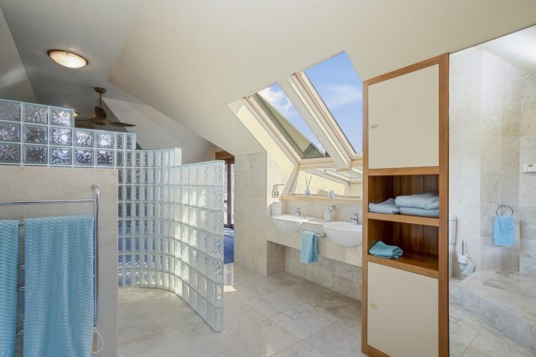 Photo of property in 2 Paihia Road, Paihia, 0200