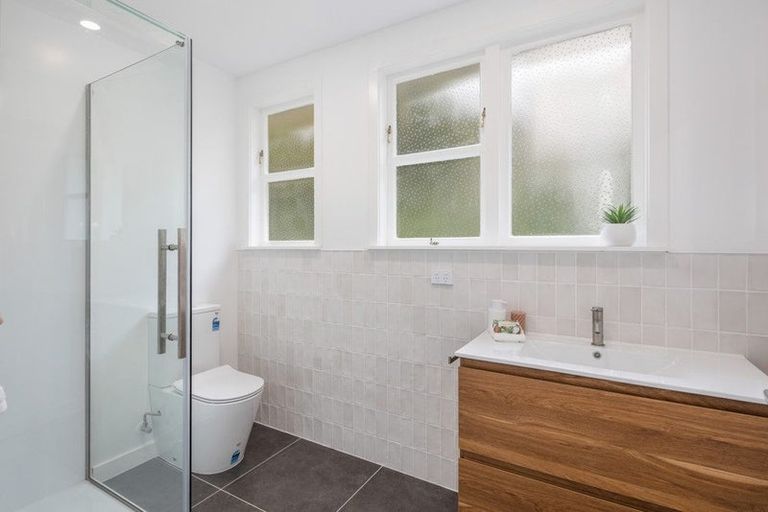 Photo of property in 22 Hollies Crescent, Johnsonville, Wellington, 6037