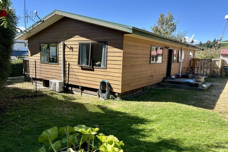 Photo of property in 13 Scaife Place, Wanaka, 9305