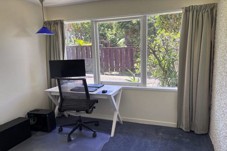 Photo of property in 1/21 Peter Terrace, Castor Bay, Auckland, 0620