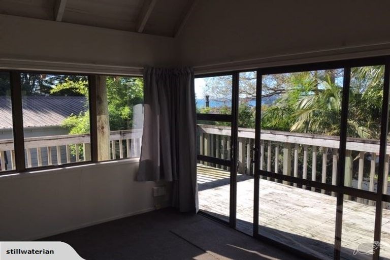 Photo of property in 25 Elliston Crescent, Stanmore Bay, Whangaparaoa, 0932