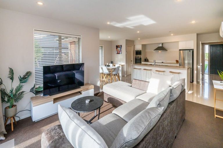 Photo of property in 2 Levinge Lane, Hillmorton, Christchurch, 8024